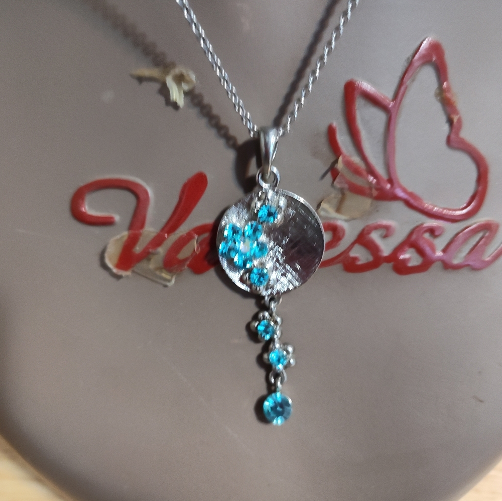 Necklace w/ charm
